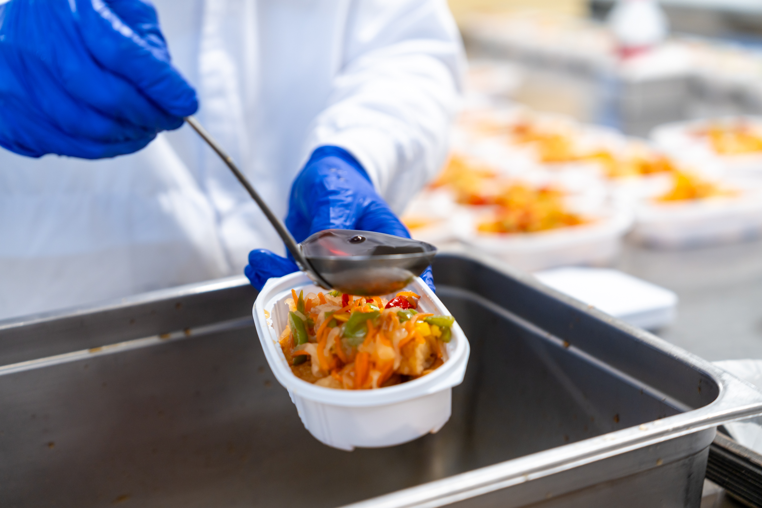 【赤坂キッチン】製造・調理スタッフ募集/未経験OK/月２回シフト提出