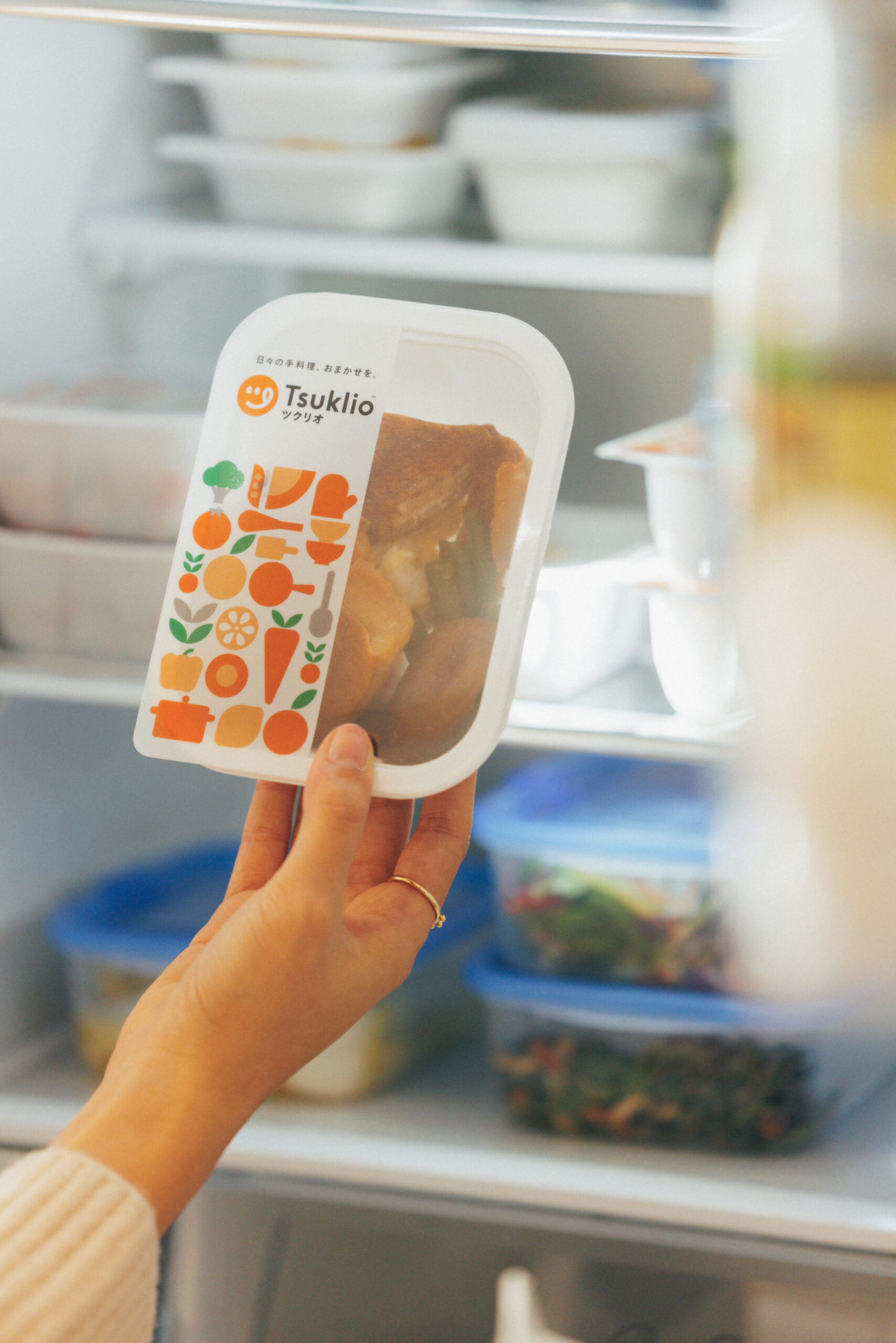 【昭島キッチン】食品製造スタッフ/完全週休2日/急成長ベンチャー/未経験OK